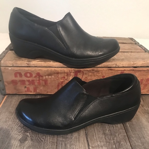 clarks slip resistant